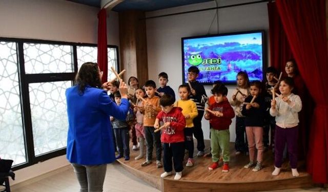 Ahmet Akın öğrencileri unutmadı, yarıyıl etkinlikleri yüzleri güldürdü