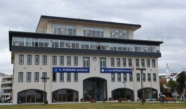 AKP'li Çerçioğlu'ndan Kuşadası Belediyesi hizmetlerine zabıtalı müdahale