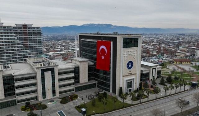 Bursa Türk bayraklarıyla donatıldı