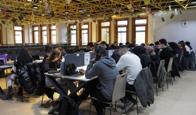 Bursa'nın bilgiye açılan kapılarına büyük ilgi