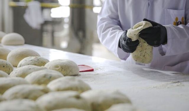 Halk Ekmek üretime devam ediyor
