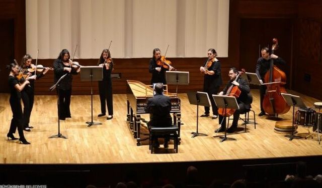 İzmir Oda Orkestrası'ndan Barok müziği ziyafeti