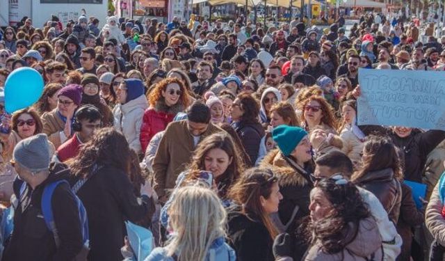 "Kazanan Teoman ve Kuşadası oldu"