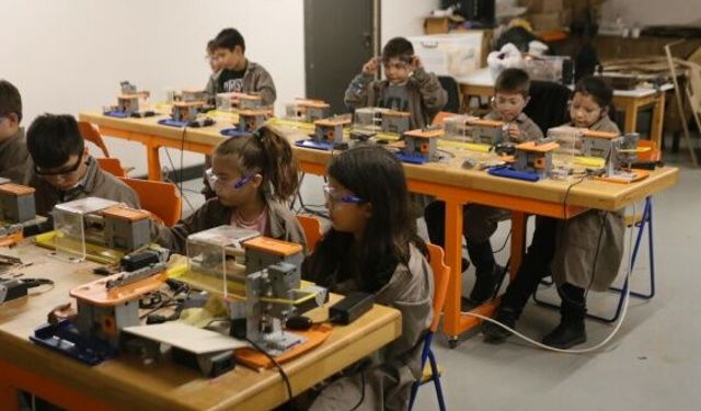 Kepez’de çocuklar bilimle büyüyor