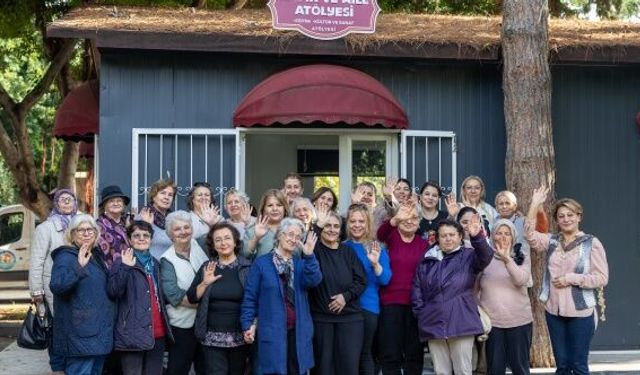 Mezitli'de kadınların hayatı atölyelerle değişiyor