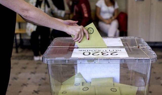 Piar'dan yılın ilk anketi: "Fark iki puan"