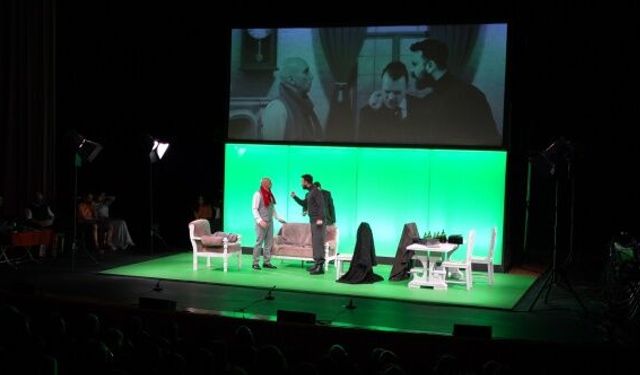 'Adiller’ seyircisiyle buluştu