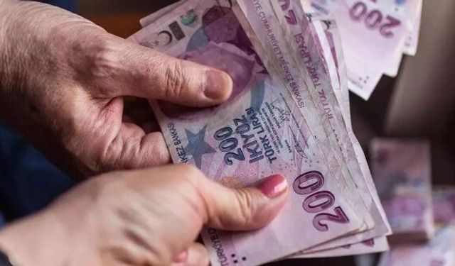 Emekli maaş farkı yarın hesaplara yatıyor!