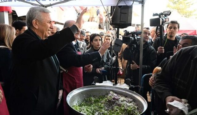 Mansur Yavaş Kalecik'te Hamsi Şöleni'ne katıldı