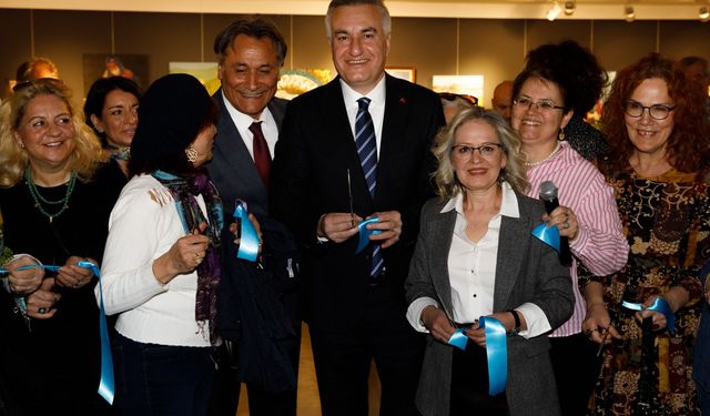 Kadınların ışığı tuvalde hayat buldu