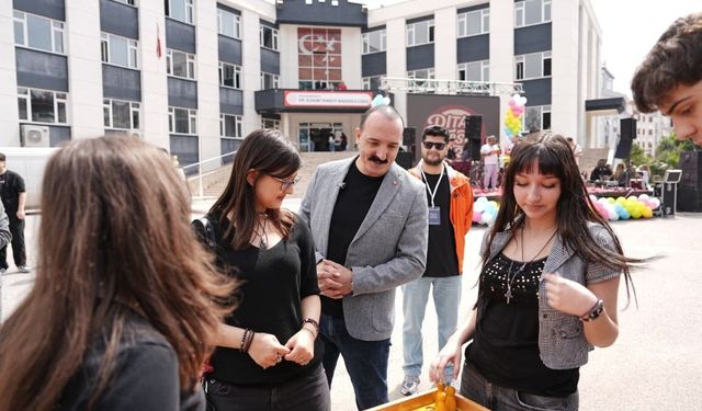 Cem Kotan DİTALFEST’te gençlerle buluştu