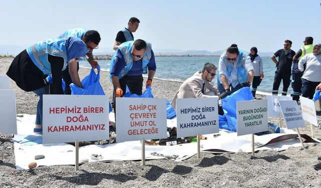 Denizlerin korunması için kıyı temizliği yapıldı