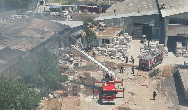 Bayraklı’daki yangın büyümeden kontrol altına alındı