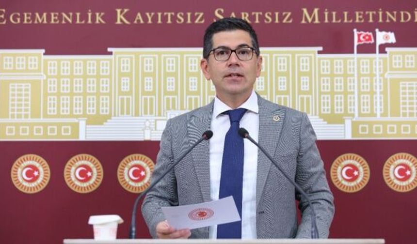 “Fransa'da emekliler tatil için uçak kuyruğunda; Türkiye’de emekliler ucuz et kuyruğunda"