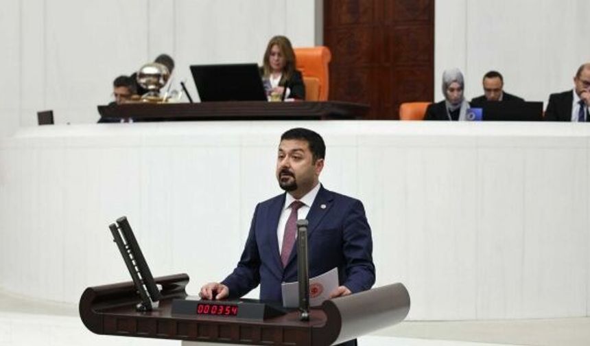 CHP'li Yazgan: "Biz ne zaman bir Bulgar, bir Yunan gibi kimliğimizle yurt dışına gidebileceğiz?"