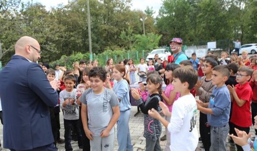 Çocuklardan Başkan Türkel’e teşekkür