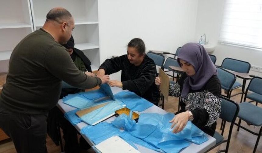 Adıyaman Belediyesi’nin Özel Gereksimli Öğrenciler İçin Galoş Atölyesi Büyük İlgi Görüyor