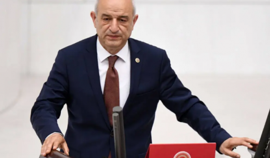 Ali Fazıl Kasap, Saadet Partisi'nden istifa ederek CHP'ye geçti