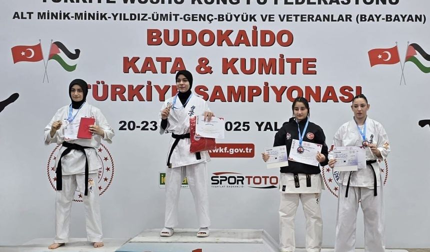 Ayşe Sude Yalova’dan altın madalyayla döndü