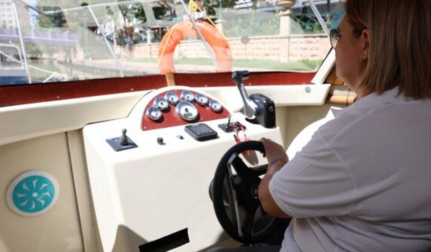 Porsuk Çayı'nda kadınlar direksiyonda