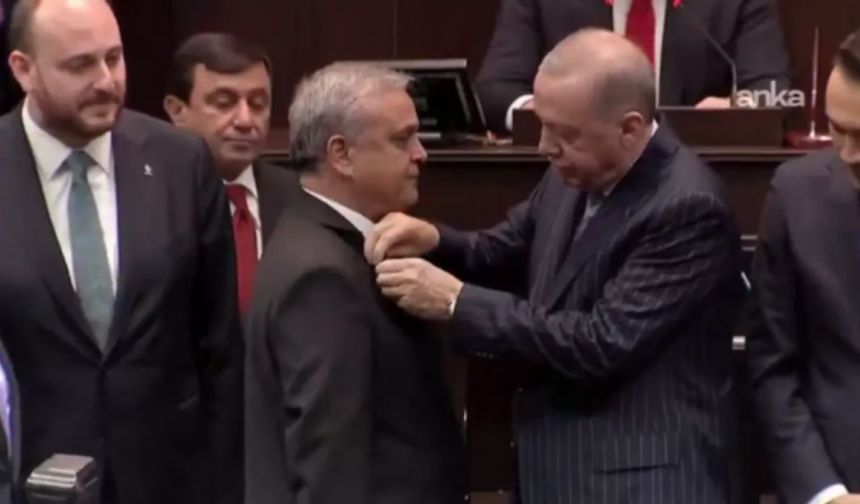 3 vekil AKP'ye katıldı