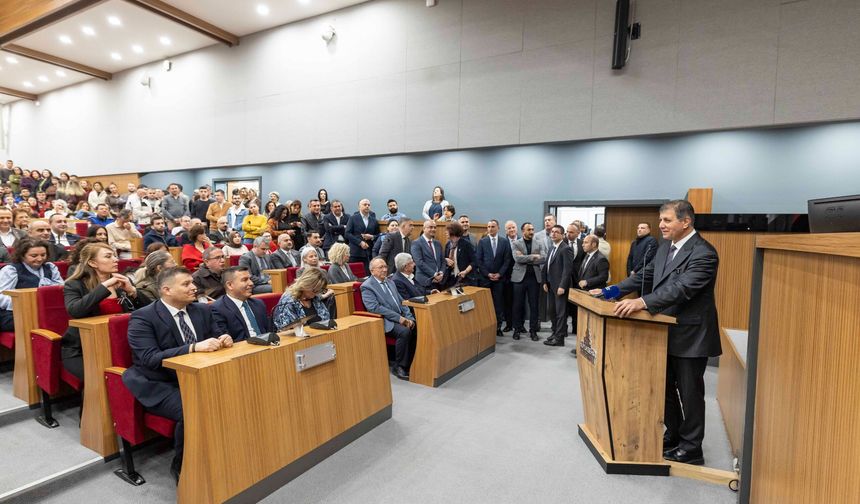 Cemil Tugay: “İzmir’i birlikte büyüten büyük bir aileyiz”