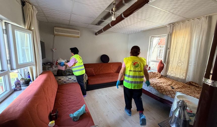 Kepez’den şehit ve gazi evlerinde bayram temizliği