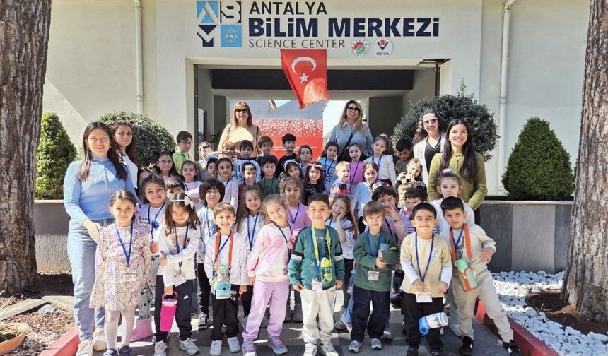 Konyaaltı'nda çocuklar bilimle yetişiyor