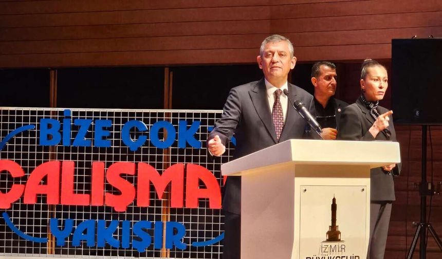 Özgür Özel: Tüm engellemelere, alçaklıklara rağmen dimdik ayaktayız