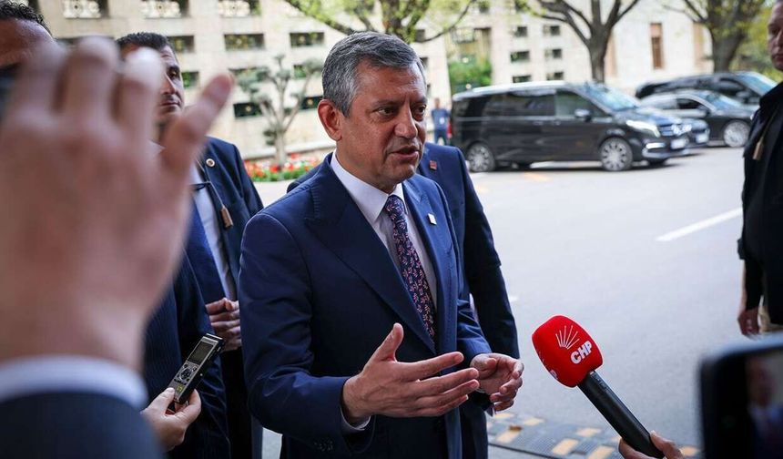 Özgür Özel'den Bozbey'e ziyaret: Mafya yöntemiyle tutuklandı!