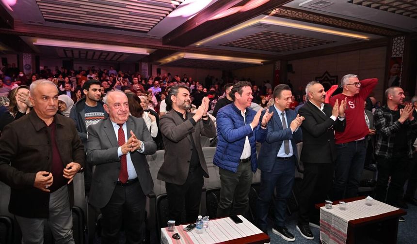 Manisa’da İsmail Altunsaray ile Türkü Dolu Gece