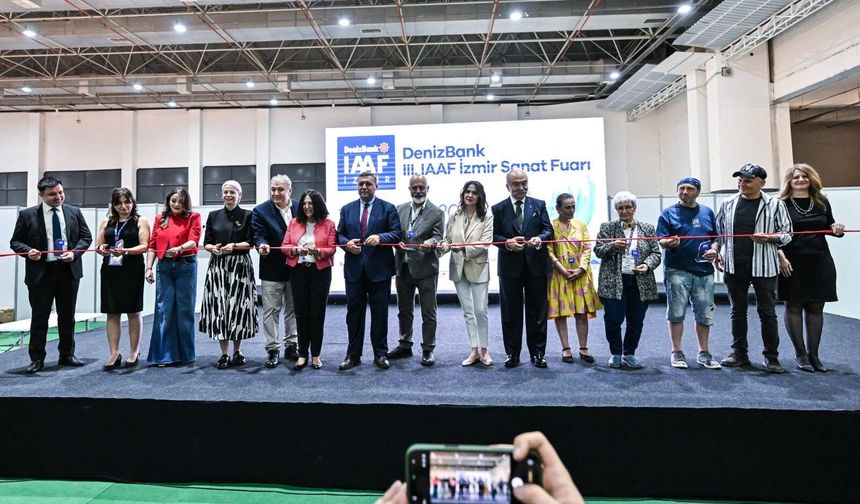İzmir’de sanat buluşması başladı