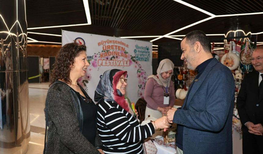 Denizli'de Anneler Günü’nde Büyükşehir’le en güzel buluşma
