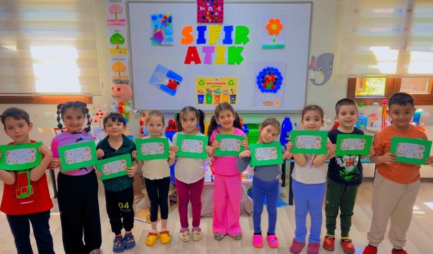 Yuvamız Manisa’nın Miniklerinden “Sıfır Atık” Defilesi