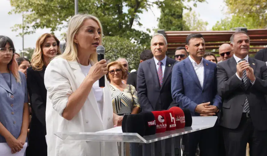 Dilek İmamoğlu'ndan Türker'e yönelik çıplak aramaya tepki: İşkencedir