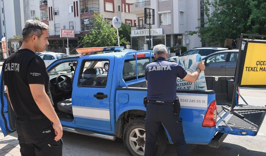 Konyaaltı Zabıtası Sahada