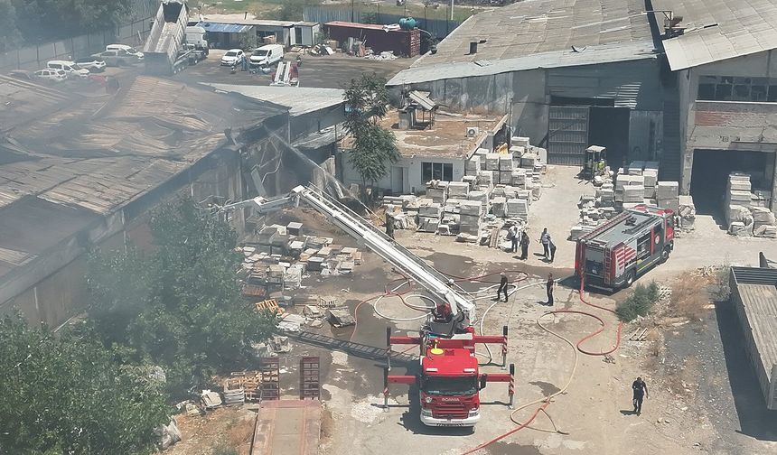 Bayraklı’daki yangın büyümeden kontrol altına alındı