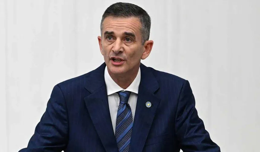 AKP'ye geçeceği iddia edilmişti: Ümit Dikbayır'dan açıklama