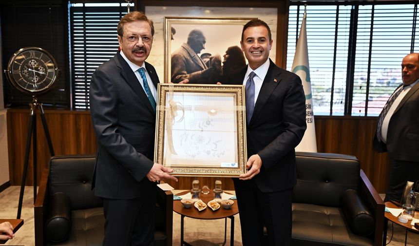 TOBB Başkanı Hisarcıklıoğlu’ndan Ahmet Akın’a ziyaret