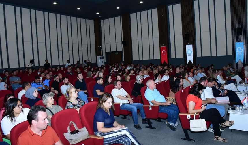Balıkesir'de Kentsel Dönüşüm Sürecini Uzmanlarla Masaya Yatırdı