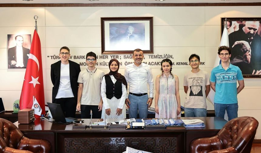 Denizli Büyükşehir’den YKS’de dereceye giren öğrencilere ödül