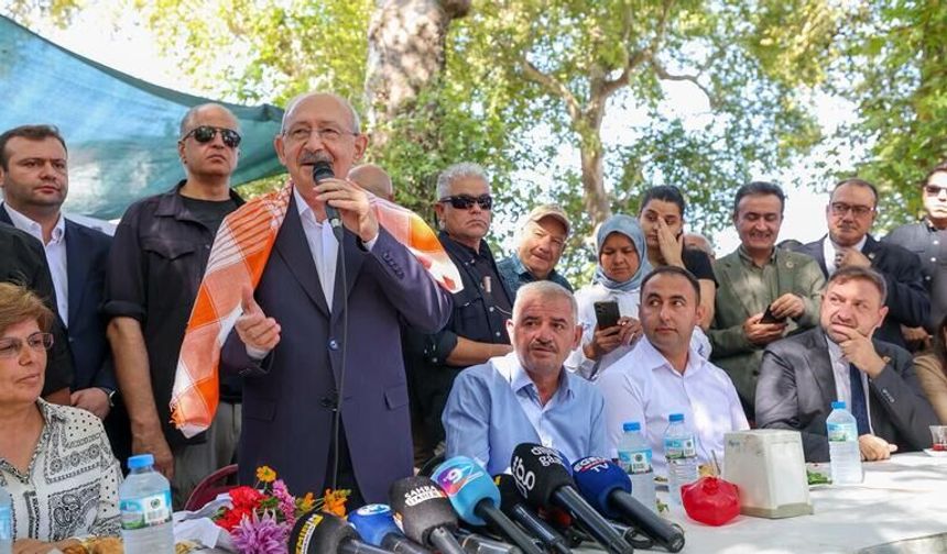 Kılıçdaroğlu, İzmir Buca'da üreticilerin sorunlarını dinledi