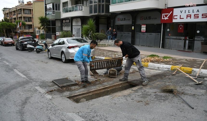 Kuşadası’nda fırtına sonrası ekipler sahaya indi